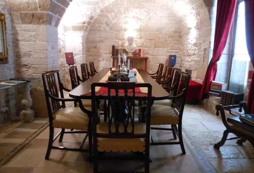 ベッドアンドブレックファースト Palazzo Antica Via Appia