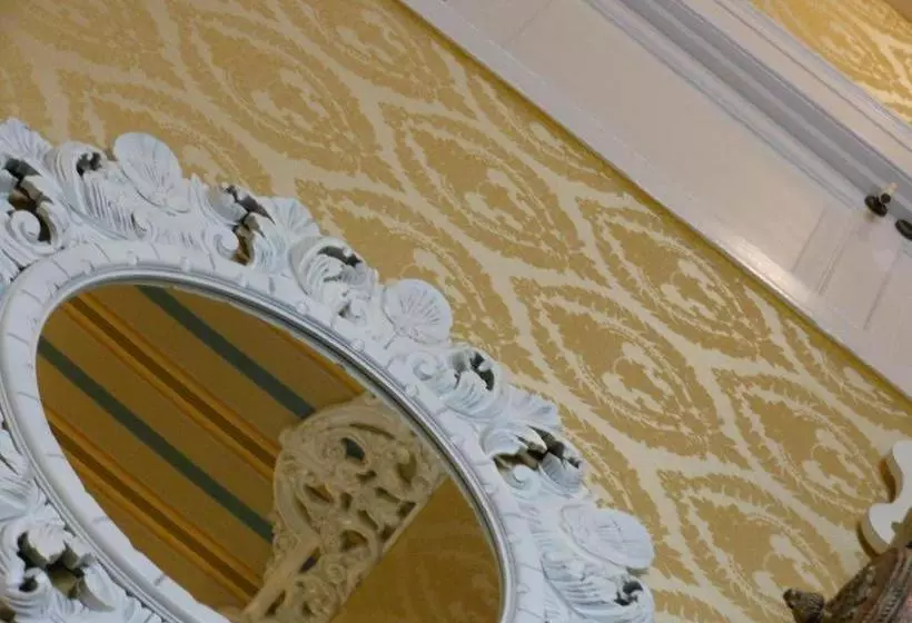 ベッドアンドブレックファースト Palazzo Antica Via Appia