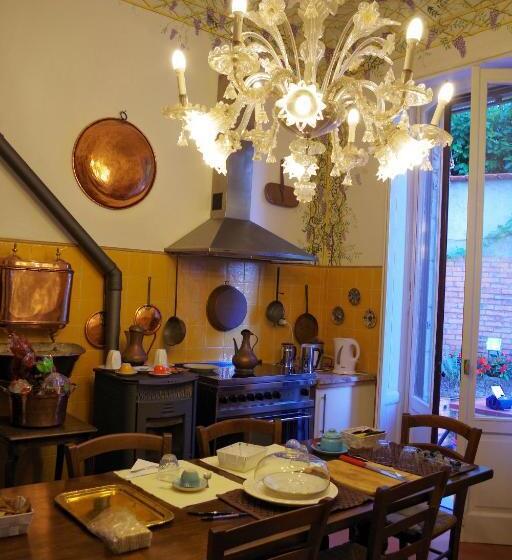 مبيت وإفطار Villa Puccini