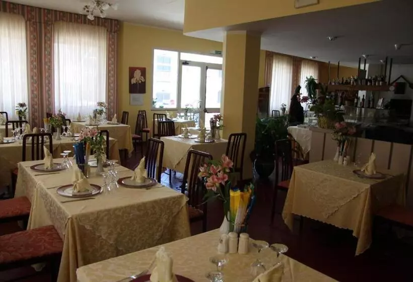 ホテル Ristorante Thomas