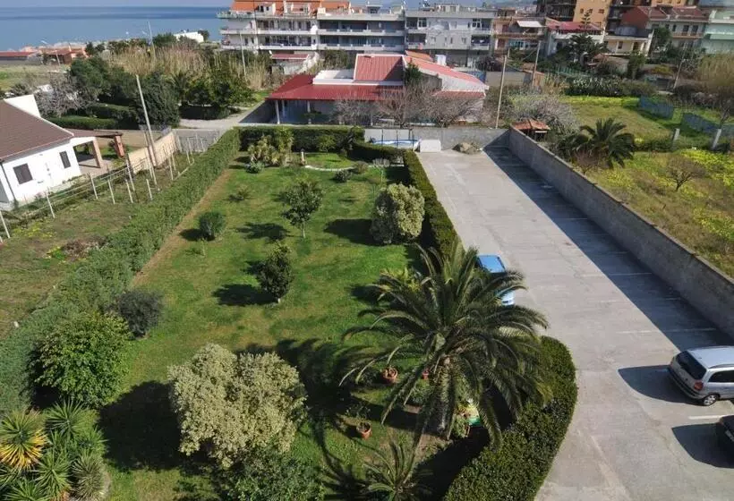 ホテル Ristorante Thomas