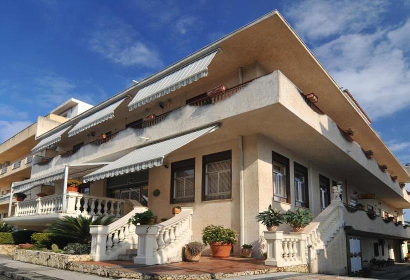 בית מלון כפרי Ristorante Thomas