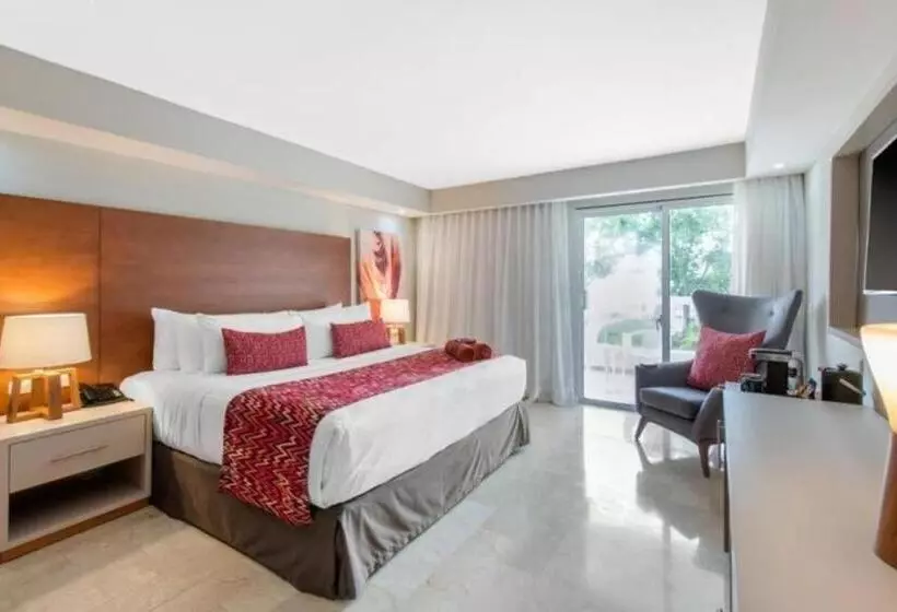 هتل Celuisma Playa Dorada All Inclusive