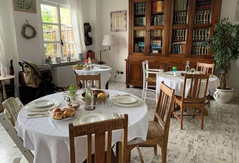 Aamiaismajoitus (B&B) Casale Osvalda