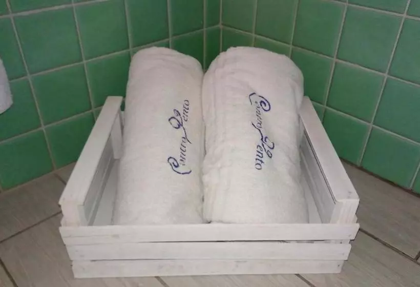 Aamiaismajoitus (B&B) Controvento Rooms