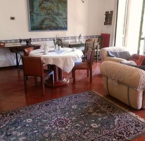 ベッドアンドブレックファースト Il Nido Del Pettirosso