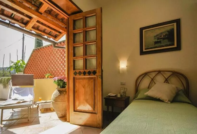 ベッドアンドブレックファースト La Gaggia Guest House