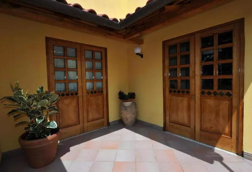 ベッドアンドブレックファースト La Gaggia Guest House