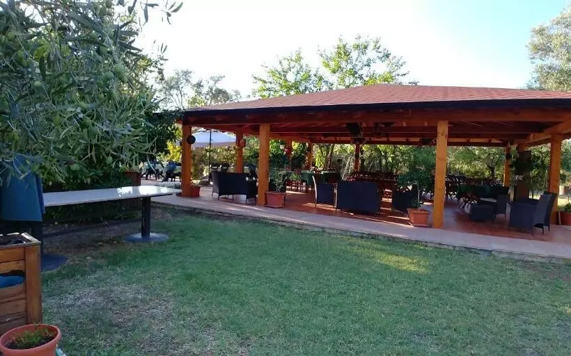 Aamiaismajoitus (B&B) La Piana Degli Ulivi