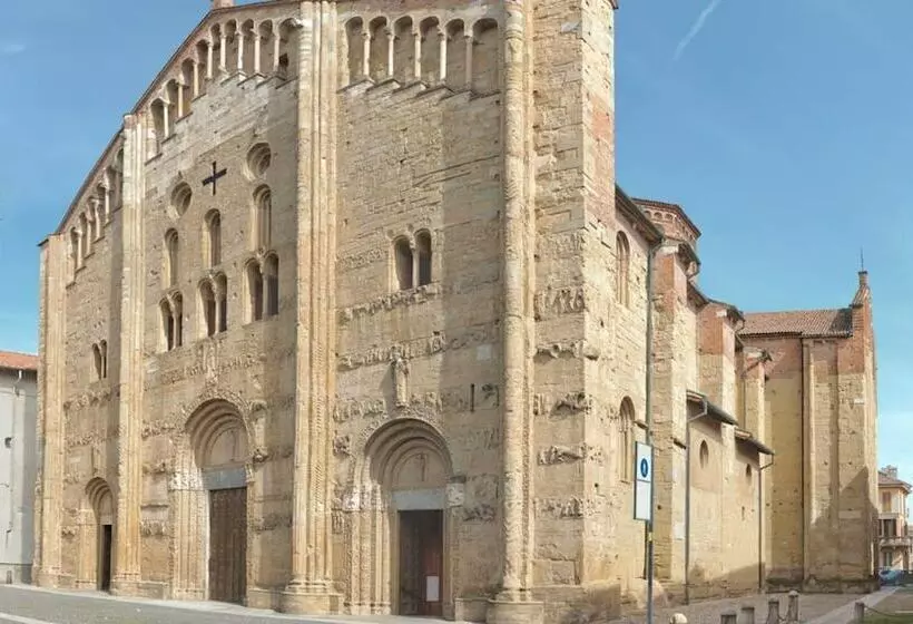 تختخواب و صبحانه Le Stanze Del Cardinale