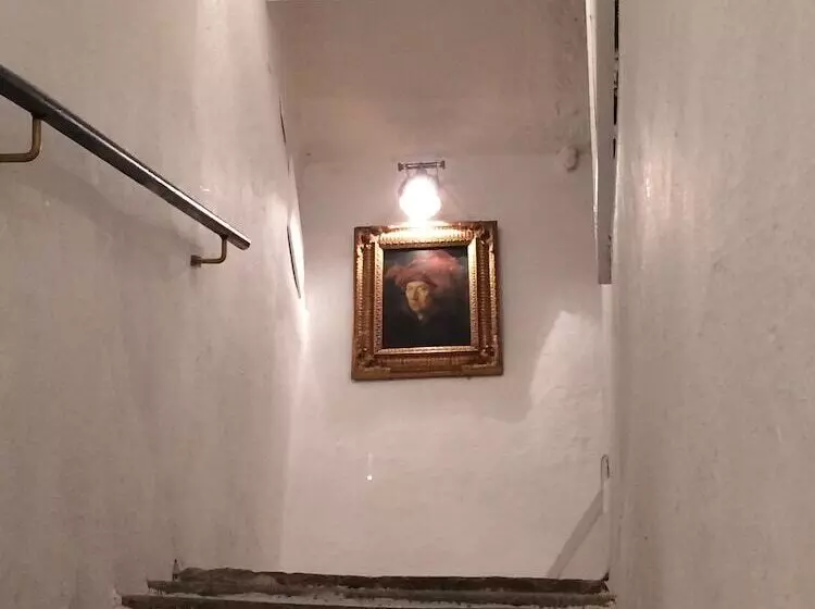 تختخواب و صبحانه Le Stanze Del Cardinale