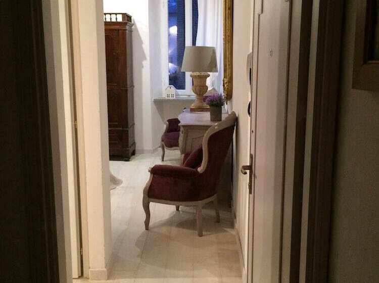 تختخواب و صبحانه Le Stanze Del Cardinale