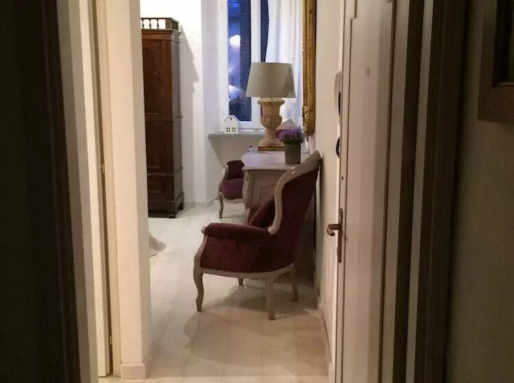 تختخواب و صبحانه Le Stanze Del Cardinale