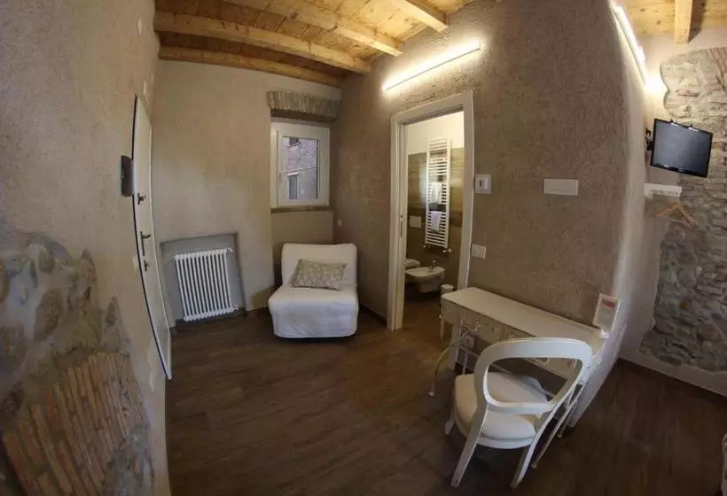 تختخواب و صبحانه Locanda Vecchia Osteria