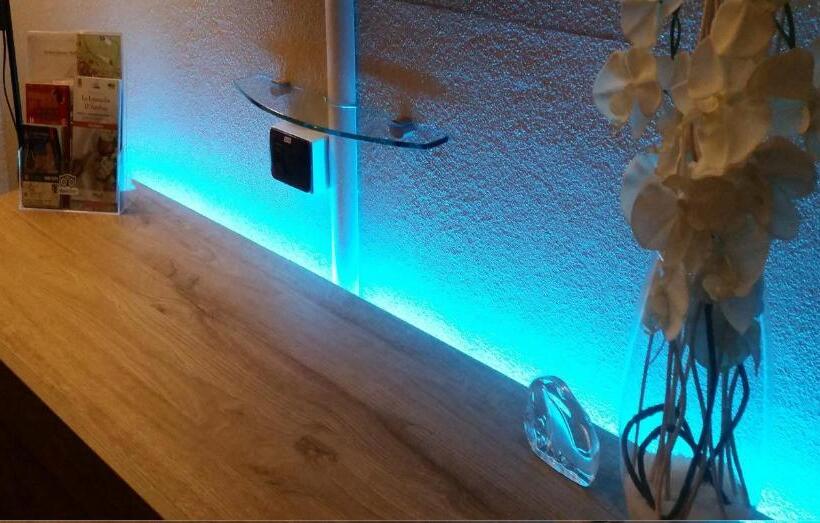 צימר Villa Laura Rooms & Pool