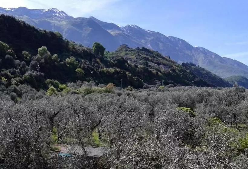 Hotelli Albergo Bar Ristorante Alla Rama