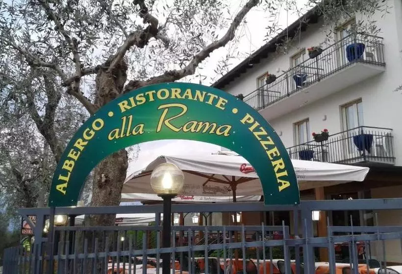 Hotelli Albergo Bar Ristorante Alla Rama