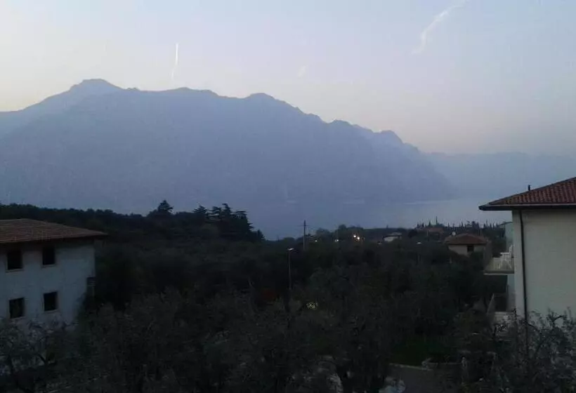 Hotelli Albergo Bar Ristorante Alla Rama