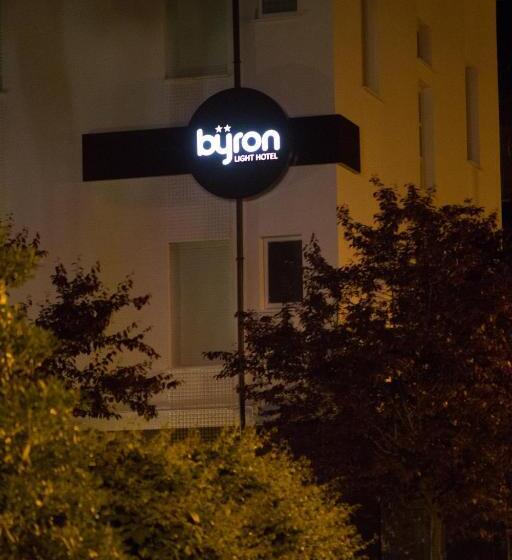 בית מלון כפרי Byron