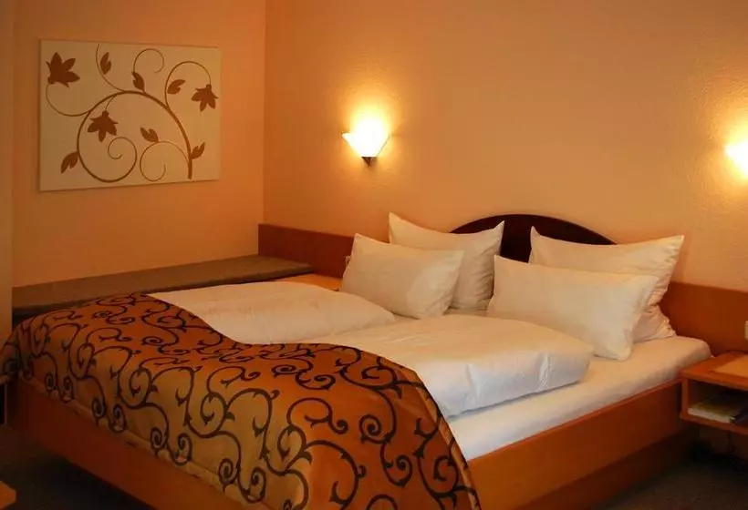 Hotelli Im Winkel Appartements Und Zimmer