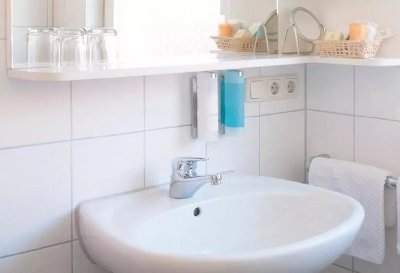 Hotelli Im Winkel Appartements Und Zimmer