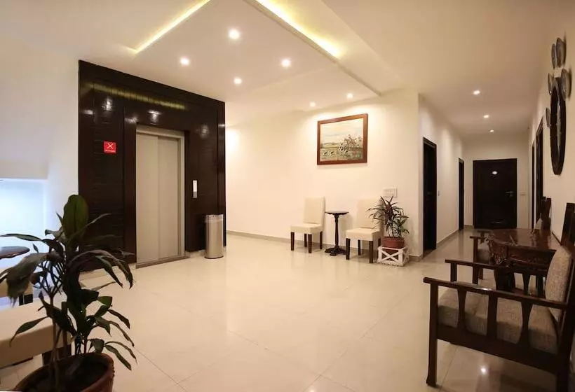 Hotelli Umed Grand