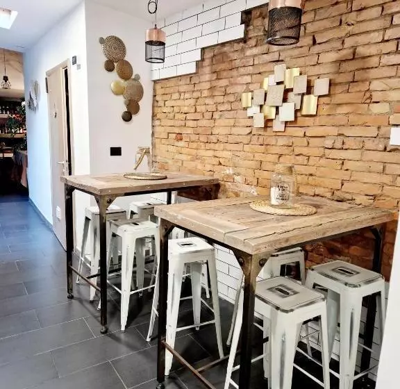 Hotelli Vela Bianca H & R