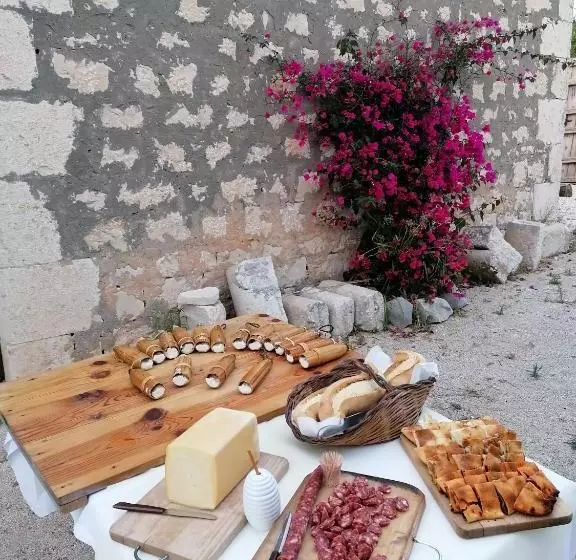 Il Baglio Di Kharrub Rural Guest House