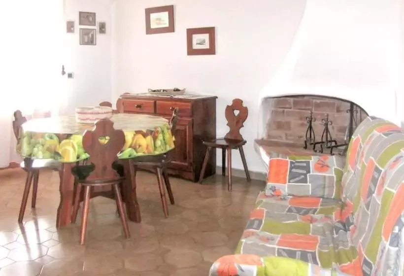 Charming House With Sea View In Valledoria