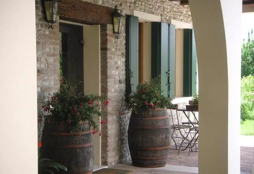 ベッドアンドブレックファースト Agriturismo Due Torri