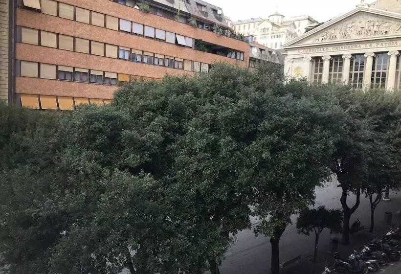 تختخواب و صبحانه Due Papi