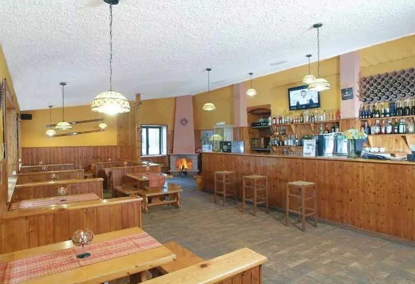 Aamiaismajoitus (B&B) La Pinetina