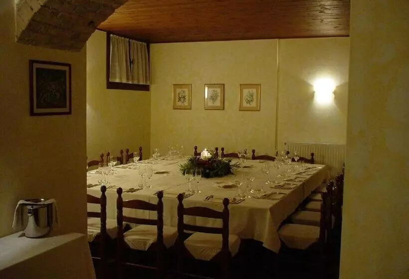 ホテル Albergo Ristorante Flora