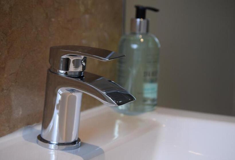 Willows Bed & Breakfast