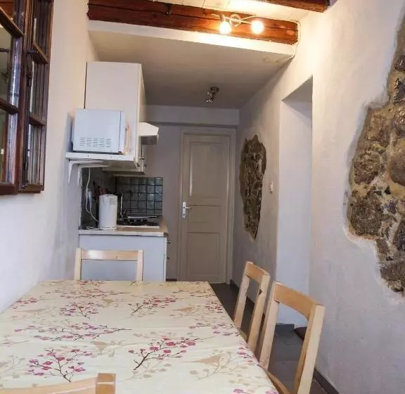 تختخواب و صبحانه Apartments Hemingway House