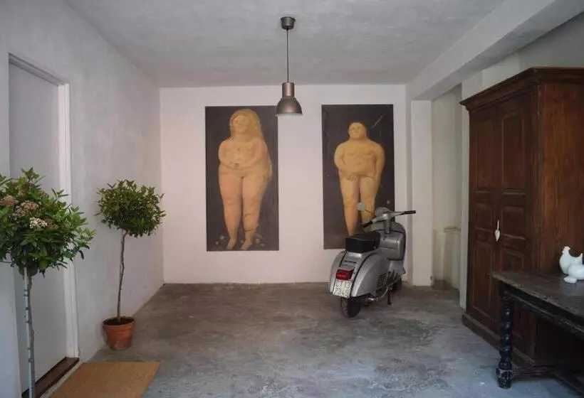 ベッドアンドブレックファースト House System