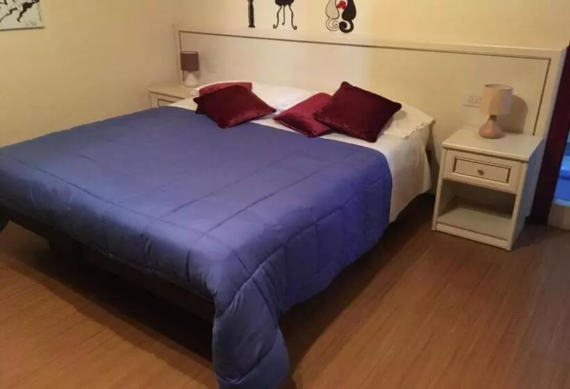 ベッドアンドブレックファースト La Stregatta