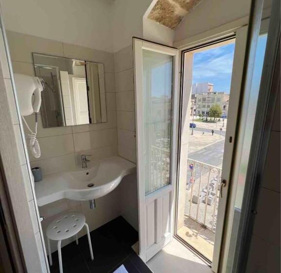 مبيت وإفطار Plaza Rooms