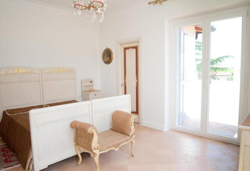 Nocleg ze śniadaniem Villa Strampelli