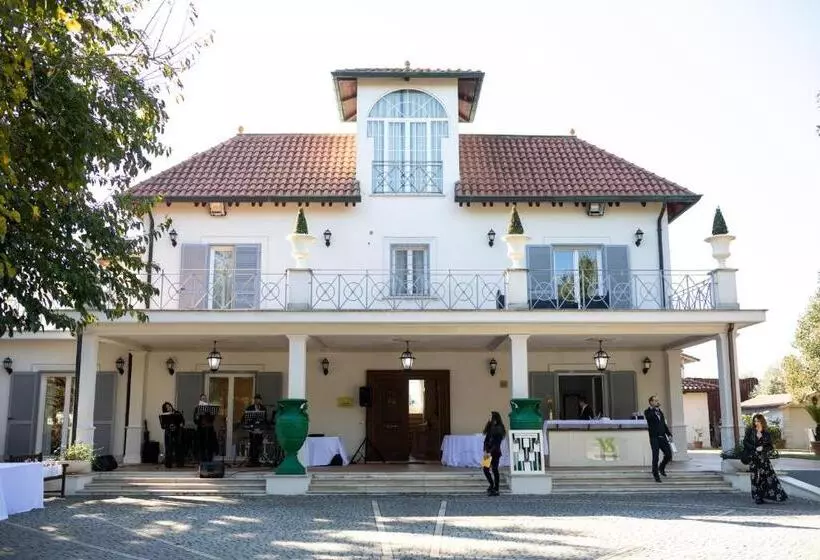 Aamiaismajoitus (B&B) Villa Strampelli