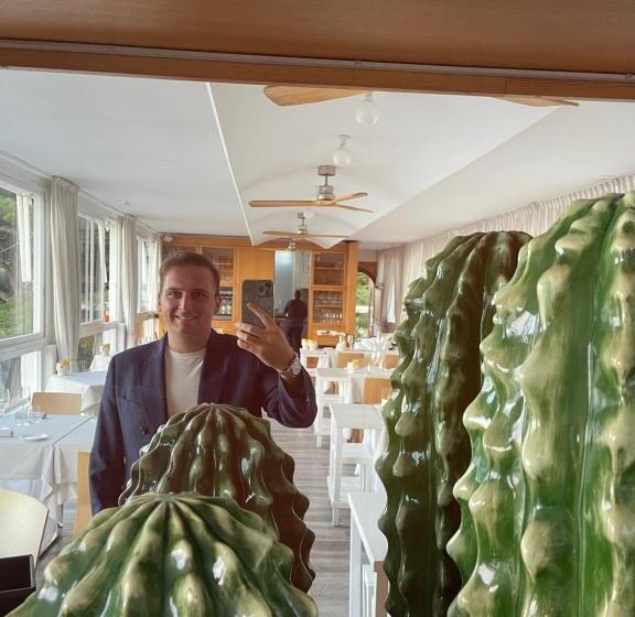 تختخواب و صبحانه Villacore Capri