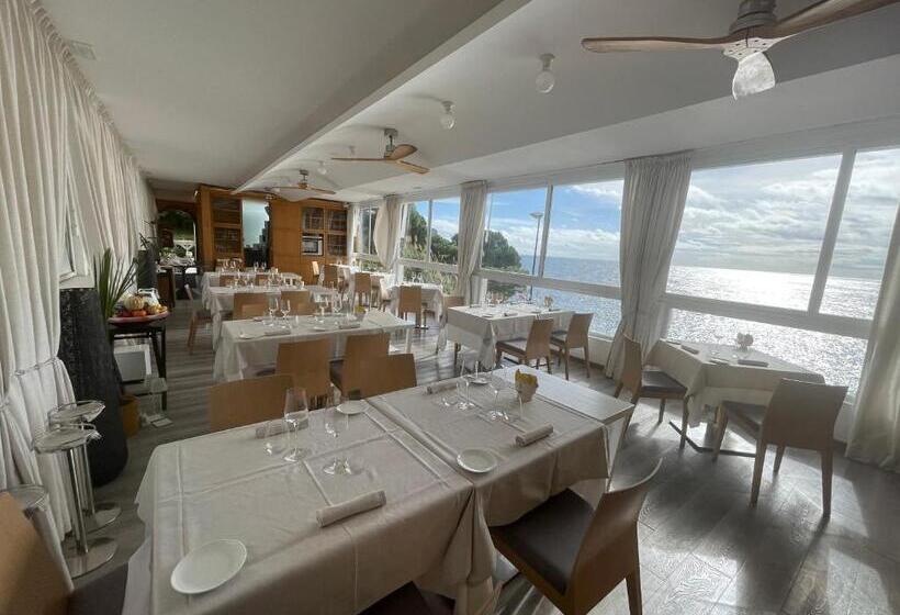 تختخواب و صبحانه Villacore Capri