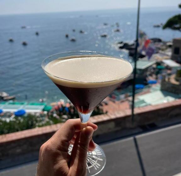 تختخواب و صبحانه Villacore Capri