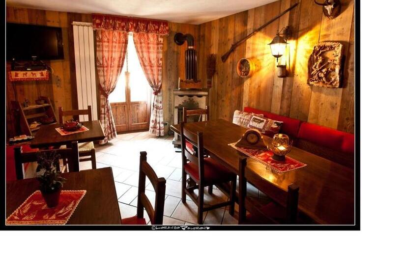 Отель Baita La Jolie Bergere