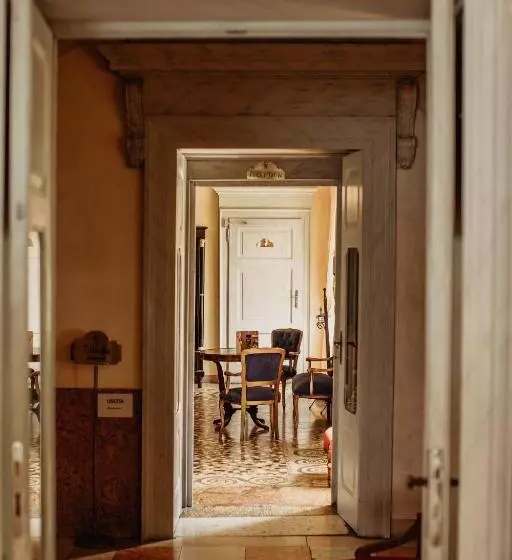 Hotel Classique