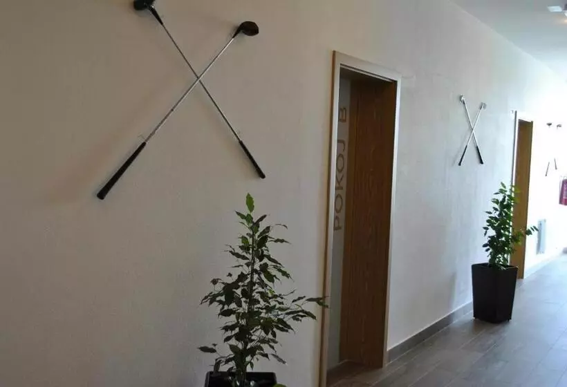هتل Golf Jezera