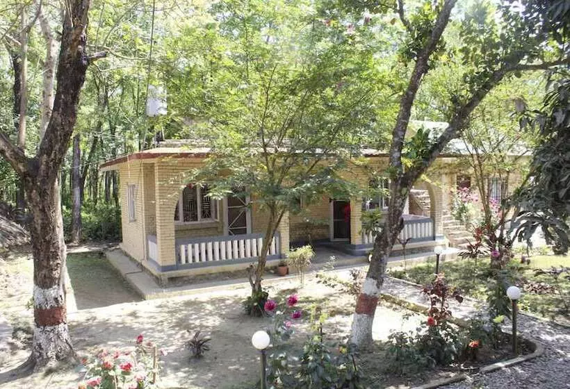 هتل Gorkha Hamlet Resort