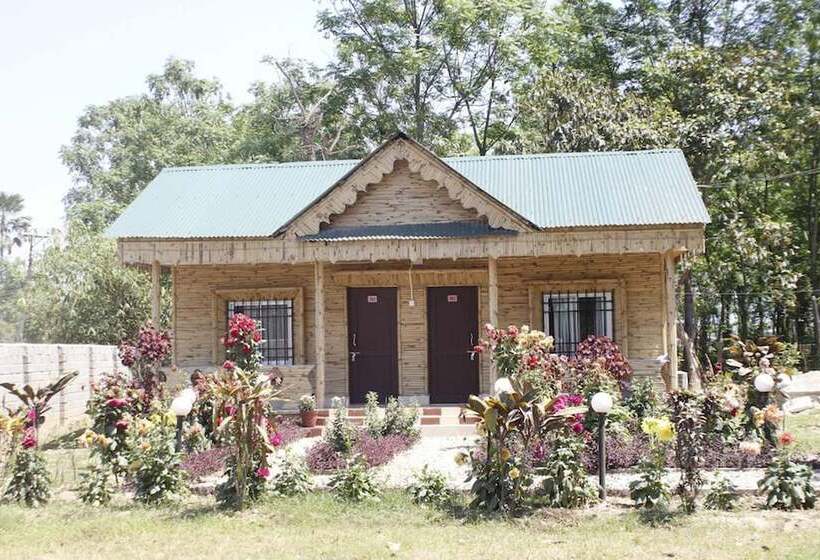 هتل Gorkha Hamlet Resort