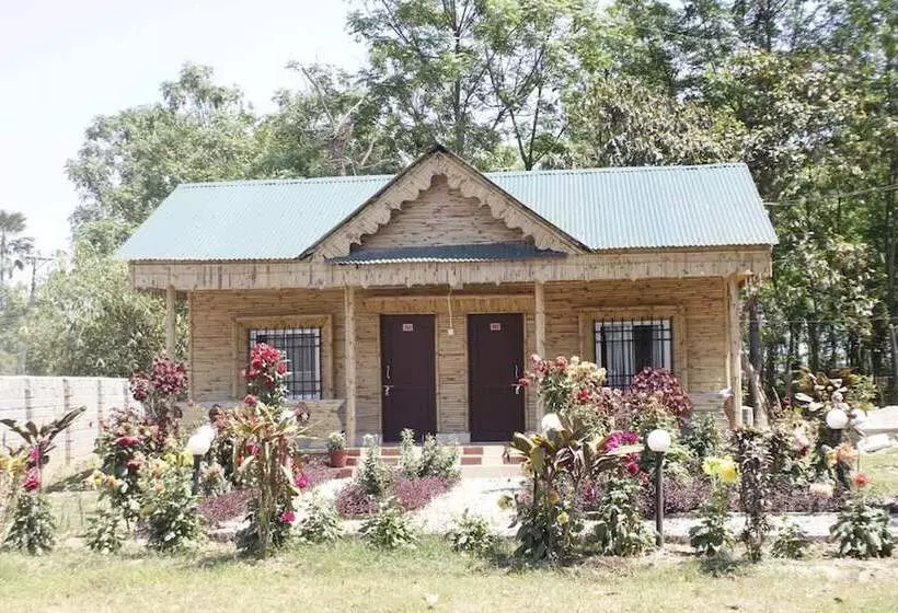 هتل Gorkha Hamlet Resort