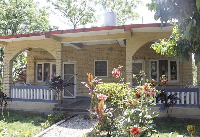 هتل Gorkha Hamlet Resort